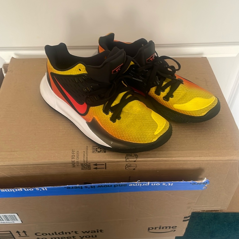 Nike Kyrie low 2 sunset